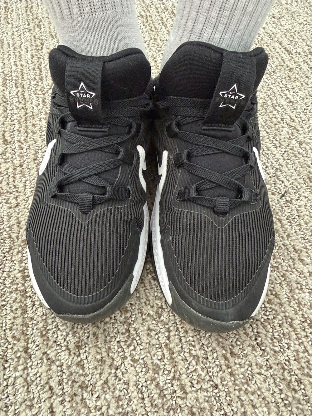 Nike Star Runner 4 Kids Black and White Sneakers